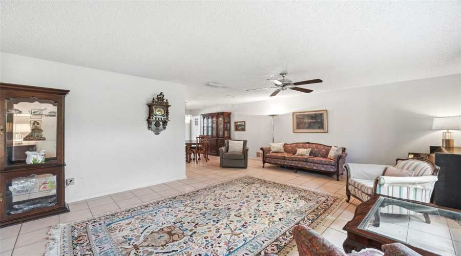 Largo, Florida 33773, 3 Bedroom Bedrooms, ,2 Bathroombathrooms,Residential,For Sale,97Th,0,Mfrtb8522027