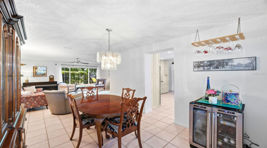 Largo, Florida 33773, 3 Bedroom Bedrooms, ,2 Bathroombathrooms,Residential,For Sale,97Th,0,Mfrtb8522027