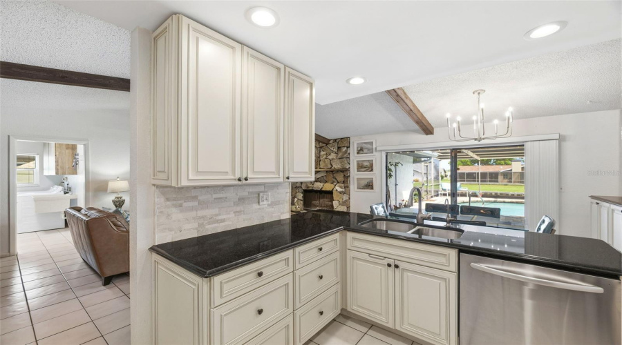 Largo, Florida 33773, 3 Bedroom Bedrooms, ,2 Bathroombathrooms,Residential,For Sale,97Th,0,Mfrtb8522027