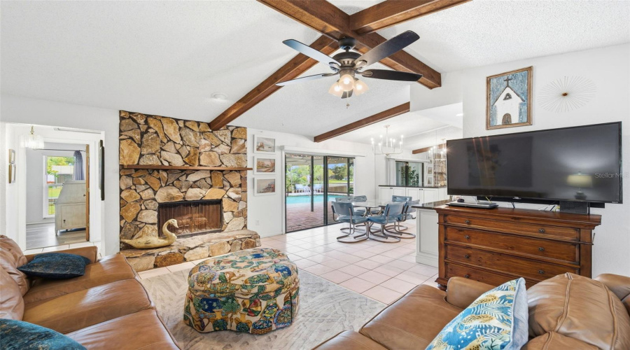 Largo, Florida 33773, 3 Bedroom Bedrooms, ,2 Bathroombathrooms,Residential,For Sale,97Th,0,Mfrtb8522027