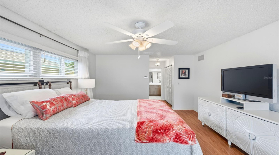 Largo, Florida 33773, 3 Bedroom Bedrooms, ,2 Bathroombathrooms,Residential,For Sale,97Th,0,Mfrtb8522027