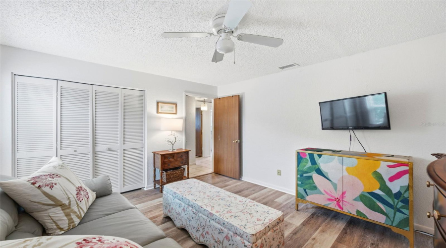 Largo, Florida 33773, 3 Bedroom Bedrooms, ,2 Bathroombathrooms,Residential,For Sale,97Th,0,Mfrtb8522027