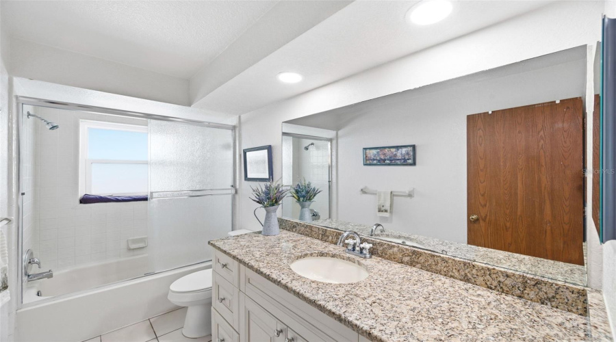 Largo, Florida 33773, 3 Bedroom Bedrooms, ,2 Bathroombathrooms,Residential,For Sale,97Th,0,Mfrtb8522027