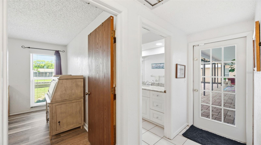 Largo, Florida 33773, 3 Bedroom Bedrooms, ,2 Bathroombathrooms,Residential,For Sale,97Th,0,Mfrtb8522027
