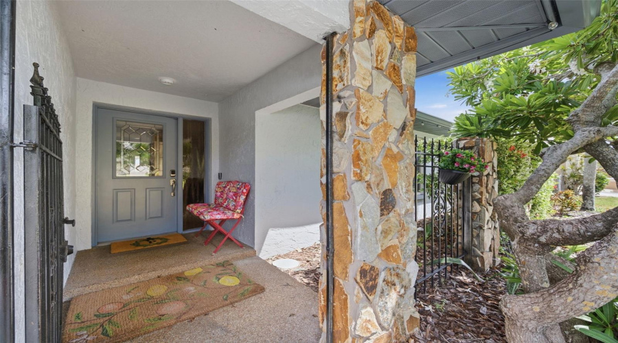 Largo, Florida 33773, 3 Bedroom Bedrooms, ,2 Bathroombathrooms,Residential,For Sale,97Th,0,Mfrtb8522027