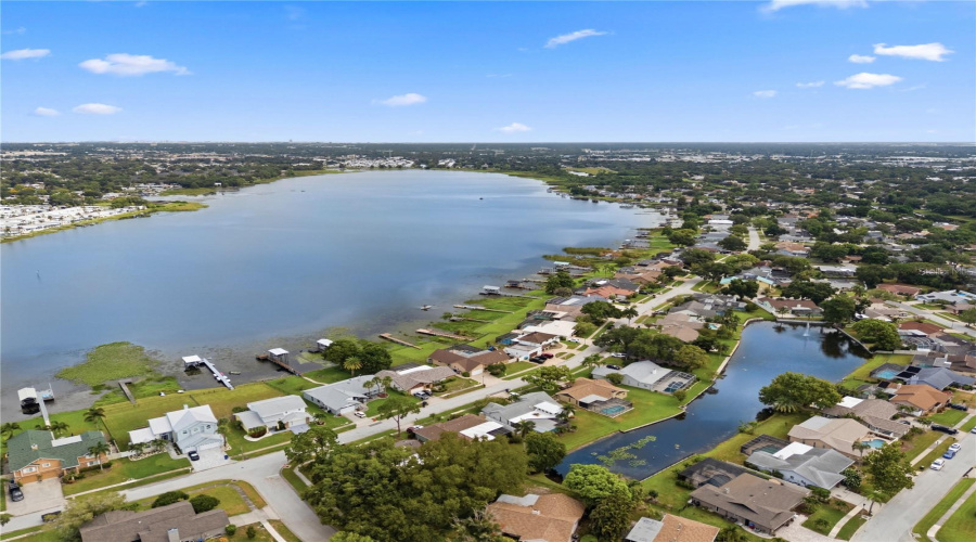 Largo, Florida 33773, 3 Bedroom Bedrooms, ,2 Bathroombathrooms,Residential,For Sale,97Th,0,Mfrtb8522027