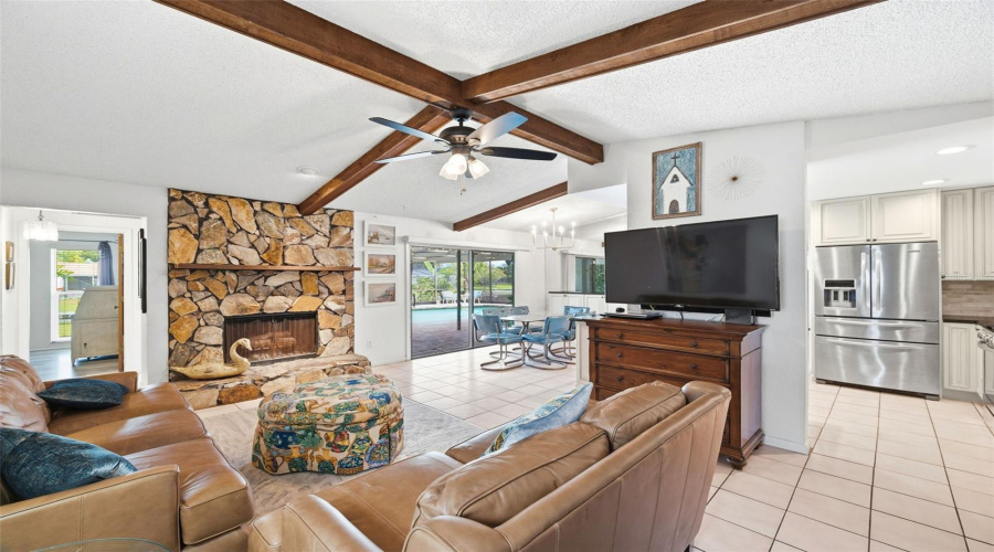 Largo, Florida 33773, 3 Bedroom Bedrooms, ,2 Bathroombathrooms,Residential,For Sale,97Th,0,Mfrtb8522027