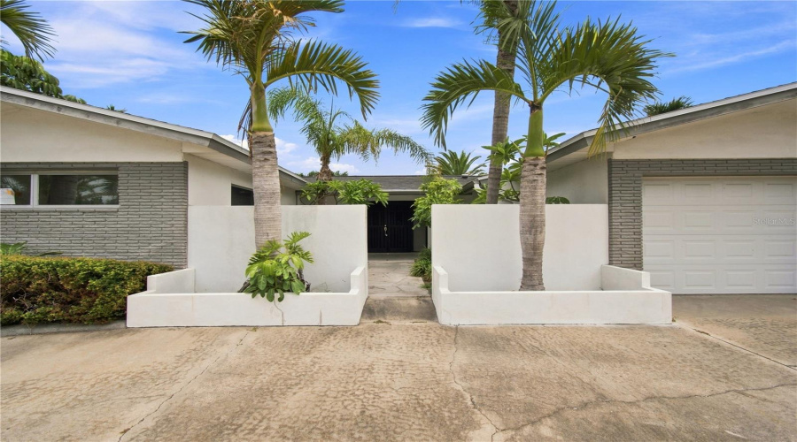 Tierra Verde, Florida 33715, 2 Bedroom Bedrooms, ,2 Bathroombathrooms,Residential,For Sale,3Rd,0,Mfrtb8535179
