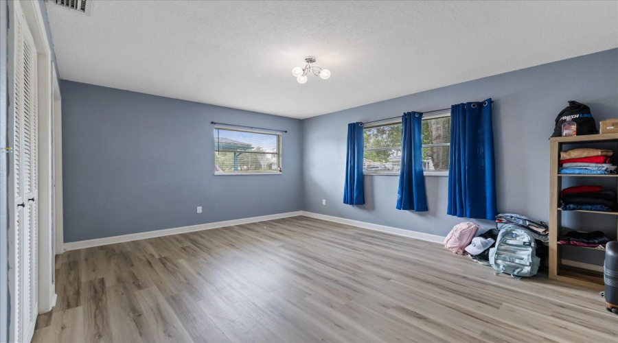 Spring Hill, Florida 34606, 4 Bedroom Bedrooms, ,1 Bathroombathrooms,Residential,For Sale,Cynthia,0,Mfrtb8537464