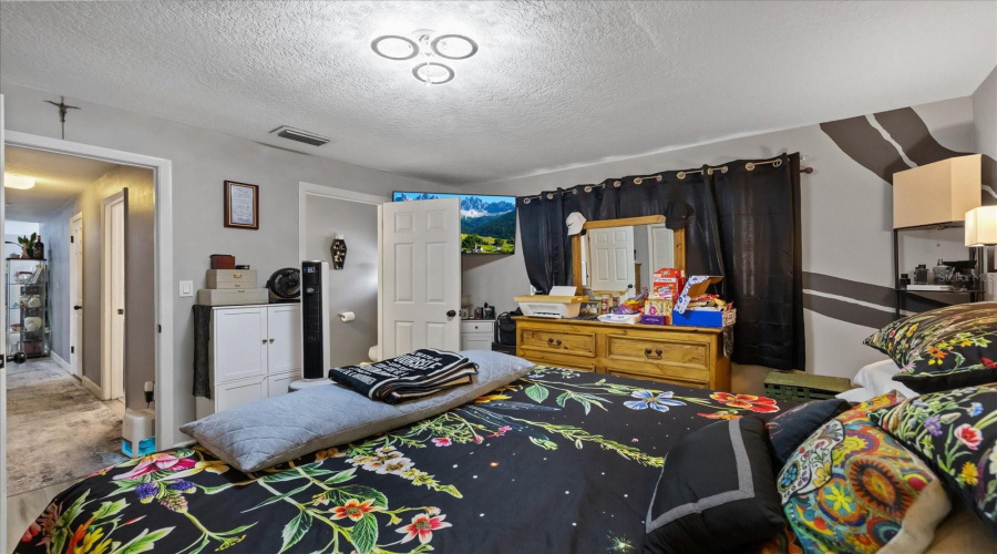 Spring Hill, Florida 34606, 4 Bedroom Bedrooms, ,1 Bathroombathrooms,Residential,For Sale,Cynthia,0,Mfrtb8537464