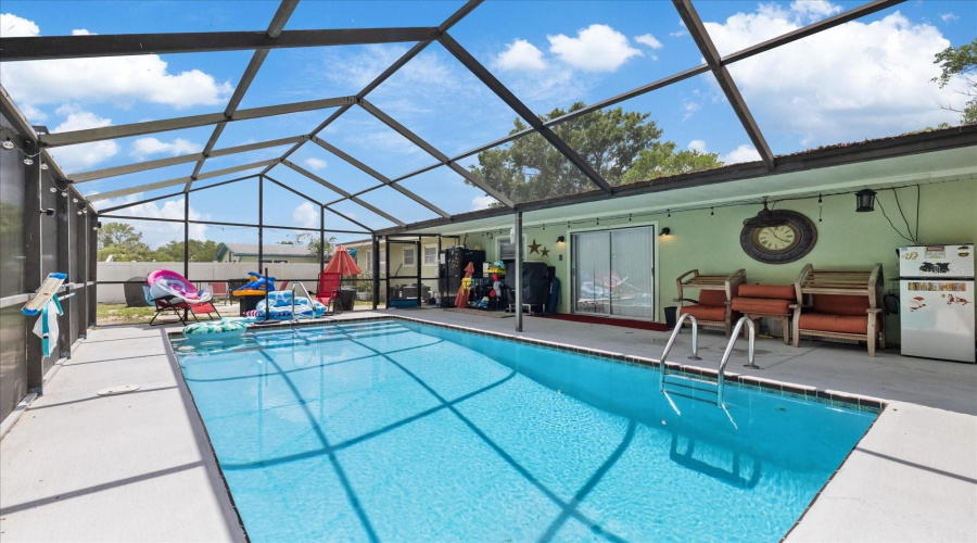 Spring Hill, Florida 34606, 4 Bedroom Bedrooms, ,1 Bathroombathrooms,Residential,For Sale,Cynthia,0,Mfrtb8537464