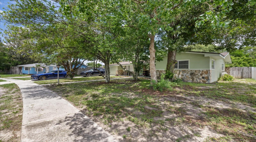 Spring Hill, Florida 34606, 4 Bedroom Bedrooms, ,1 Bathroombathrooms,Residential,For Sale,Cynthia,0,Mfrtb8537464