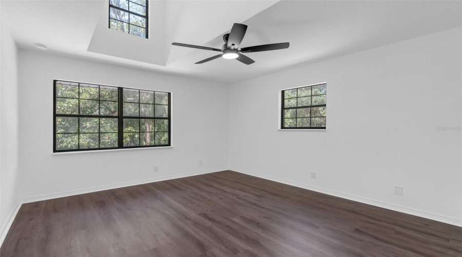 Tavares, Florida 32778, 4 Bedroom Bedrooms, ,2 Bathroombathrooms,Residential,For Sale,Cove,0,Mfrv4950732