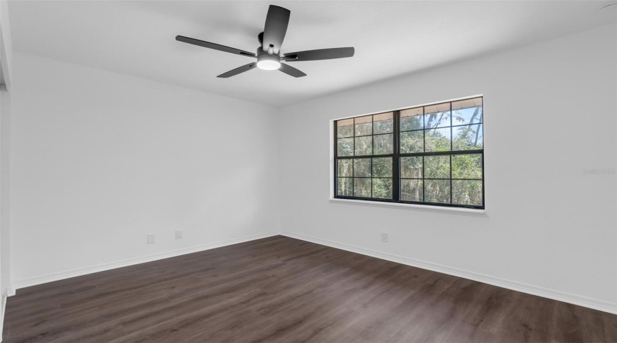 Tavares, Florida 32778, 4 Bedroom Bedrooms, ,2 Bathroombathrooms,Residential,For Sale,Cove,0,Mfrv4950732