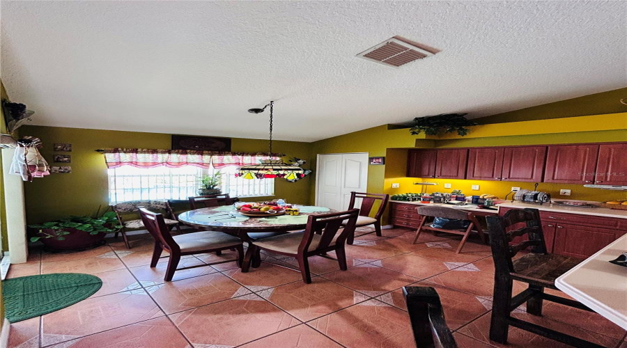 Ocala, Florida 34473, 3 Bedroom Bedrooms, ,2 Bathroombathrooms,Residential,For Sale,48Th,0,Mfro6406136