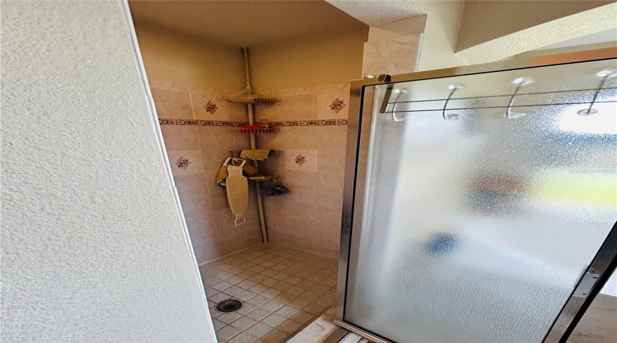 Ocala, Florida 34473, 3 Bedroom Bedrooms, ,2 Bathroombathrooms,Residential,For Sale,48Th,0,Mfro6406136