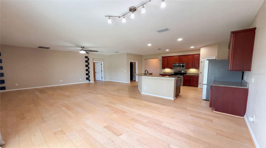 Leesburg, Florida 34748, 4 Bedroom Bedrooms, ,3 Bathroombathrooms,Residential,For Sale,Windsong Oak,0,Mfro6418852