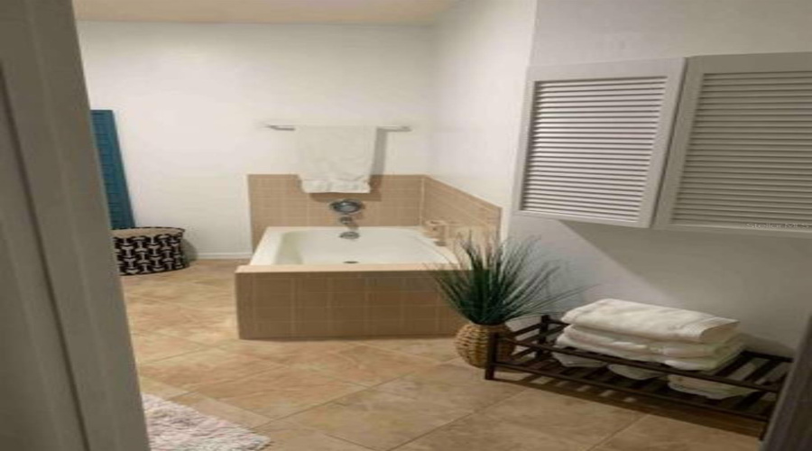 Winter Haven, Florida 33884, 2 Bedroom Bedrooms, ,2 Bathroombathrooms,Residential,For Sale,Waterview,0,Mfrk4903307
