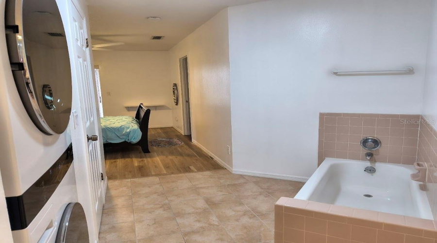 Winter Haven, Florida 33884, 2 Bedroom Bedrooms, ,2 Bathroombathrooms,Residential,For Sale,Waterview,0,Mfrk4903307