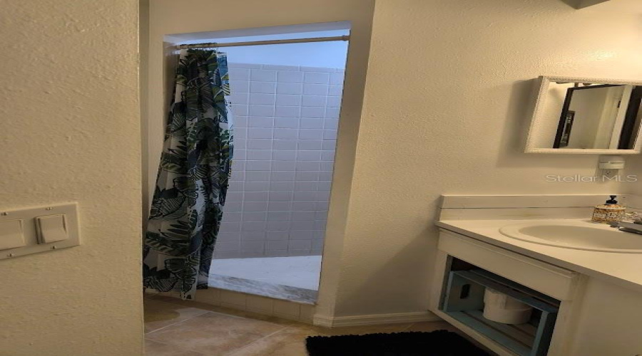 Winter Haven, Florida 33884, 2 Bedroom Bedrooms, ,2 Bathroombathrooms,Residential,For Sale,Waterview,0,Mfrk4903307
