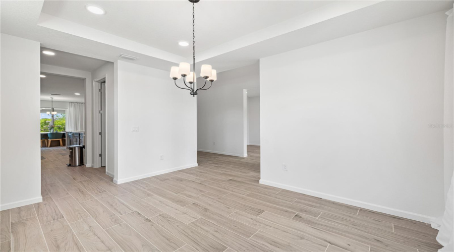 Winter Garden, Florida 34787, 5 Bedroom Bedrooms, ,5 Bathroombathrooms,Residential,For Sale,Glossy Pomelo,0,Mfro6406639