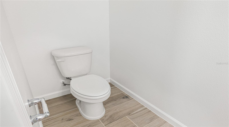 Winter Garden, Florida 34787, 5 Bedroom Bedrooms, ,5 Bathroombathrooms,Residential,For Sale,Glossy Pomelo,0,Mfro6406639
