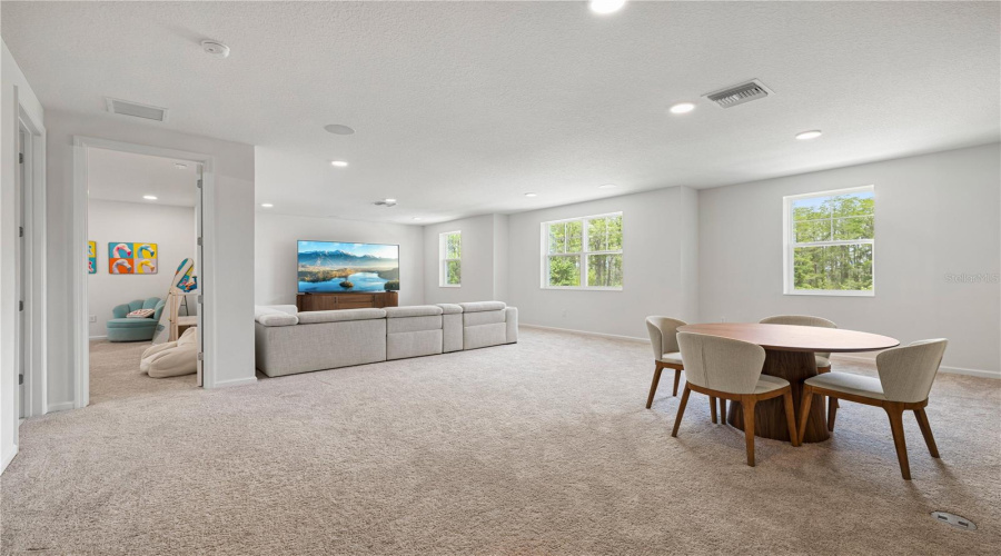 Winter Garden, Florida 34787, 5 Bedroom Bedrooms, ,5 Bathroombathrooms,Residential,For Sale,Glossy Pomelo,0,Mfro6406639