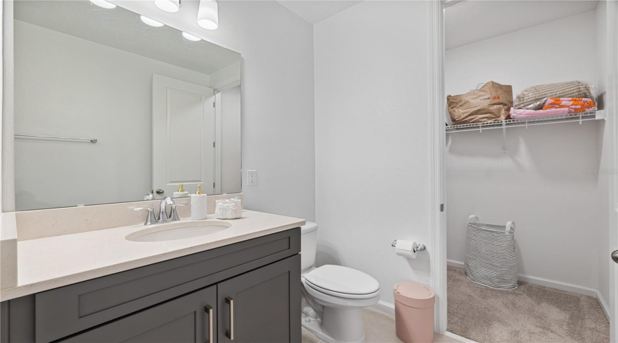 Winter Garden, Florida 34787, 5 Bedroom Bedrooms, ,5 Bathroombathrooms,Residential,For Sale,Glossy Pomelo,0,Mfro6406639