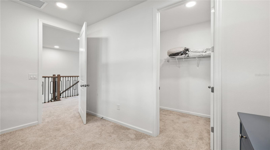 Winter Garden, Florida 34787, 5 Bedroom Bedrooms, ,5 Bathroombathrooms,Residential,For Sale,Glossy Pomelo,0,Mfro6406639