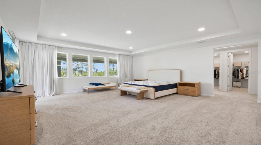 Winter Garden, Florida 34787, 5 Bedroom Bedrooms, ,5 Bathroombathrooms,Residential,For Sale,Glossy Pomelo,0,Mfro6406639