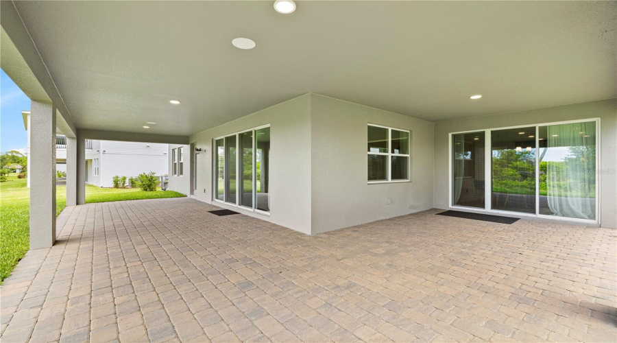 Winter Garden, Florida 34787, 5 Bedroom Bedrooms, ,5 Bathroombathrooms,Residential,For Sale,Glossy Pomelo,0,Mfro6406639