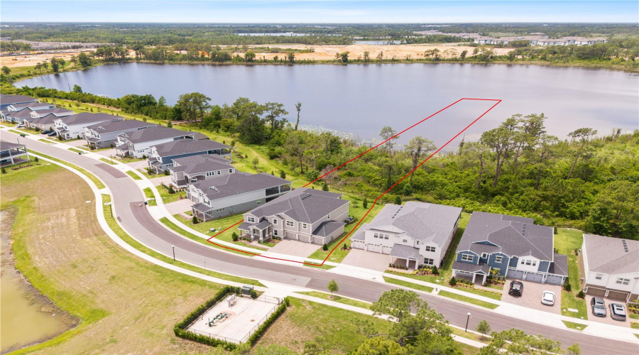 Winter Garden, Florida 34787, 5 Bedroom Bedrooms, ,5 Bathroombathrooms,Residential,For Sale,Glossy Pomelo,0,Mfro6406639