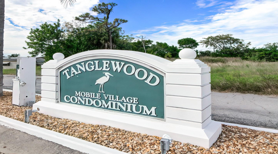 Holiday, Florida 34690, 2 Bedroom Bedrooms, ,2 Bathroombathrooms,Residential,For Sale,Burney,0,Mfrtb8441103