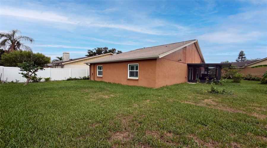Tampa, Florida 33635, 4 Bedroom Bedrooms, ,2 Bathroombathrooms,Residential,For Sale,Hidden Hollow,0,Mfro6424056