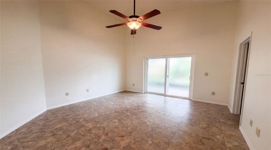 Tampa, Florida 33635, 4 Bedroom Bedrooms, ,2 Bathroombathrooms,Residential,For Sale,Hidden Hollow,0,Mfro6424056