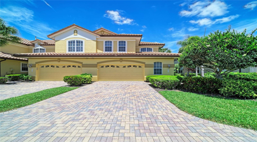 Lakewood Ranch, Florida 34202, 3 Bedroom Bedrooms, ,3 Bathroombathrooms,Residential,For Sale,Miramar,0,Mfra4689902