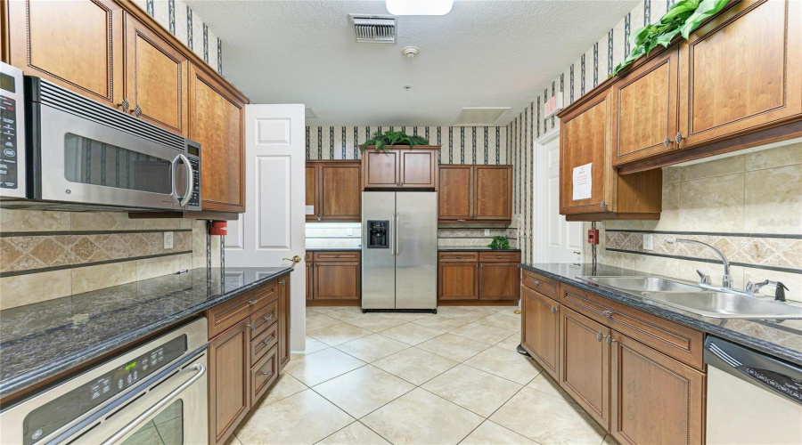 Lakewood Ranch, Florida 34202, 3 Bedroom Bedrooms, ,3 Bathroombathrooms,Residential,For Sale,Miramar,0,Mfra4689902