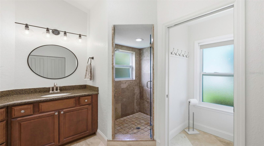 Clearwater, Florida 33761, 4 Bedroom Bedrooms, ,3 Bathroombathrooms,Residential,For Sale,Lake Shore,0,Mfra4702568