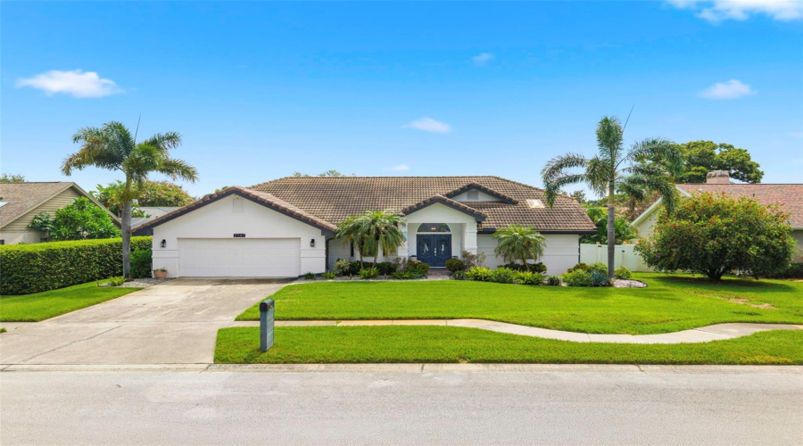 Clearwater, Florida 33761, 4 Bedroom Bedrooms, ,3 Bathroombathrooms,Residential,For Sale,Lake Shore,0,Mfra4702568