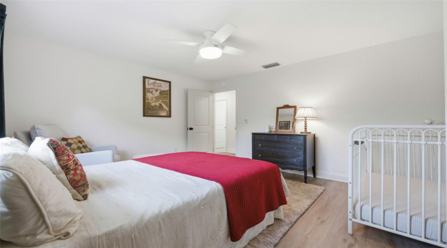 Clearwater, Florida 33761, 4 Bedroom Bedrooms, ,3 Bathroombathrooms,Residential,For Sale,Lake Shore,0,Mfra4702568