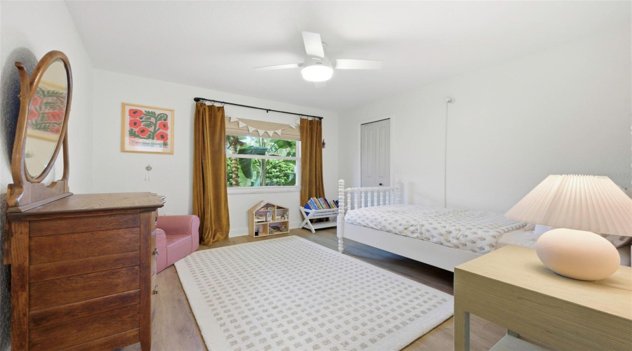 Clearwater, Florida 33761, 4 Bedroom Bedrooms, ,3 Bathroombathrooms,Residential,For Sale,Lake Shore,0,Mfra4702568