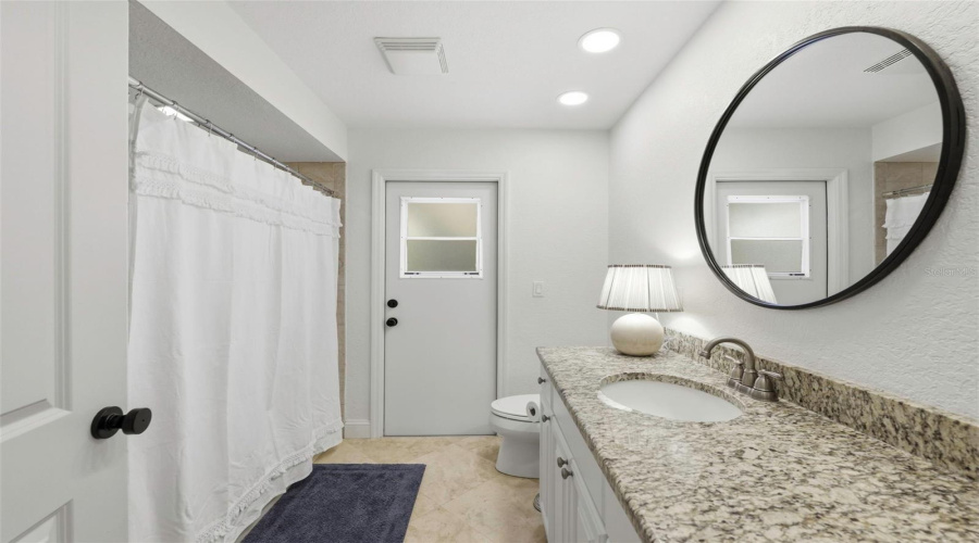 Clearwater, Florida 33761, 4 Bedroom Bedrooms, ,3 Bathroombathrooms,Residential,For Sale,Lake Shore,0,Mfra4702568