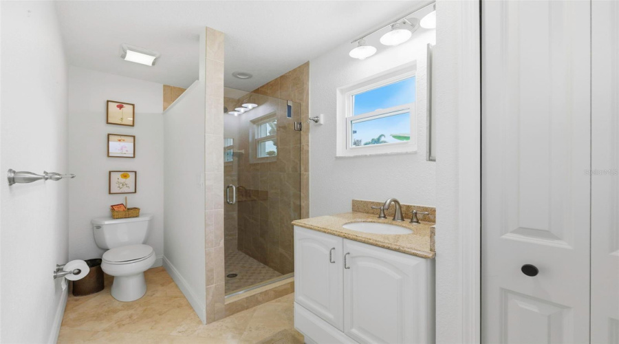 Clearwater, Florida 33761, 4 Bedroom Bedrooms, ,3 Bathroombathrooms,Residential,For Sale,Lake Shore,0,Mfra4702568