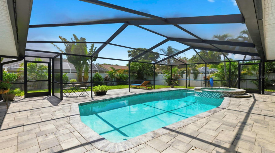 Clearwater, Florida 33761, 4 Bedroom Bedrooms, ,3 Bathroombathrooms,Residential,For Sale,Lake Shore,0,Mfra4702568