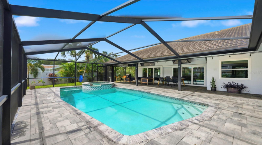 Clearwater, Florida 33761, 4 Bedroom Bedrooms, ,3 Bathroombathrooms,Residential,For Sale,Lake Shore,0,Mfra4702568