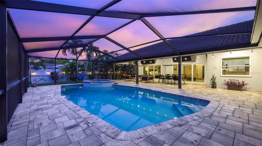 Clearwater, Florida 33761, 4 Bedroom Bedrooms, ,3 Bathroombathrooms,Residential,For Sale,Lake Shore,0,Mfra4702568