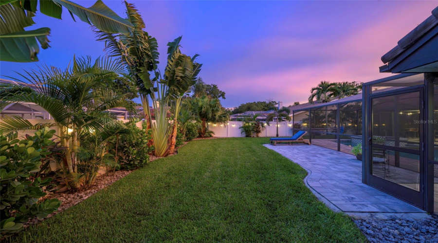 Clearwater, Florida 33761, 4 Bedroom Bedrooms, ,3 Bathroombathrooms,Residential,For Sale,Lake Shore,0,Mfra4702568