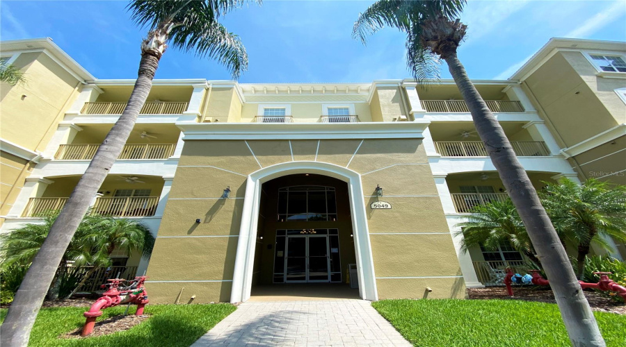Orlando, Florida 32819, 3 Bedroom Bedrooms, ,2 Bathroombathrooms,Residential,For Sale,Shoreway,0,Mfro6373285