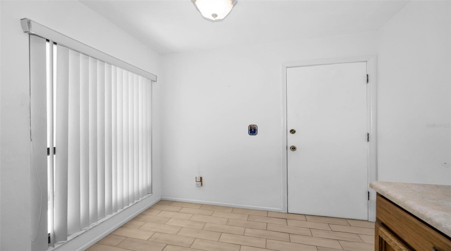 Palm Harbor, Florida 34685, 2 Bedroom Bedrooms, ,2 Bathroombathrooms,Residential,For Sale,Hillmoor,0,Mfrtb8525676