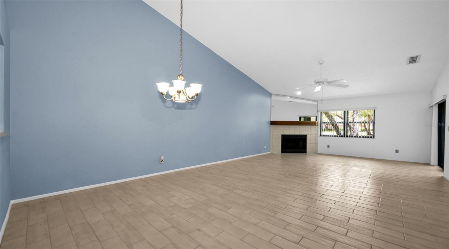Palm Harbor, Florida 34685, 2 Bedroom Bedrooms, ,2 Bathroombathrooms,Residential,For Sale,Hillmoor,0,Mfrtb8525676
